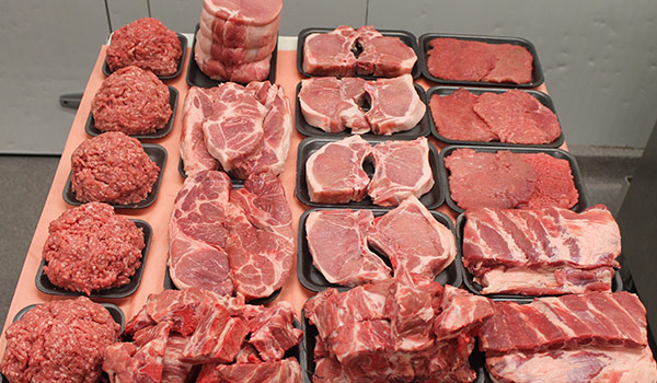 Cantors Quality Meats & Groceries | 1445 Logan Ave, Winnipeg, MB R3E 1S1, Canada | Phone: (204) 774-1679