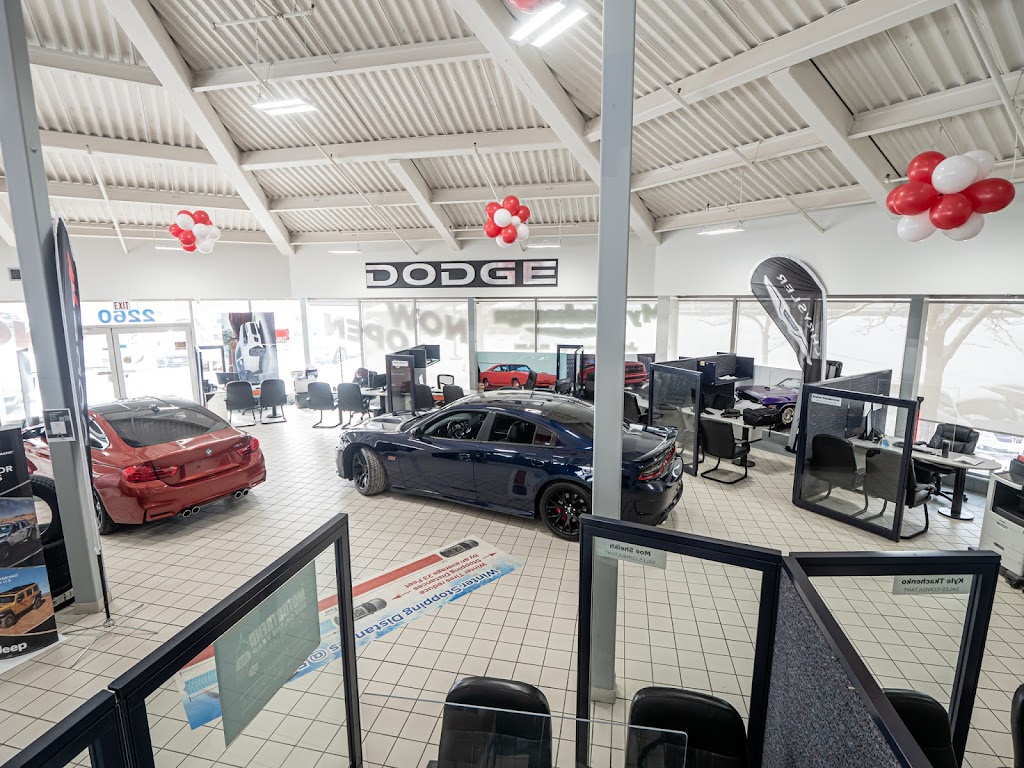 My Mississauga Chrysler | 2260 Battleford Rd, Mississauga, ON L5N 3K6, Canada | Phone: (833) 923-0817
