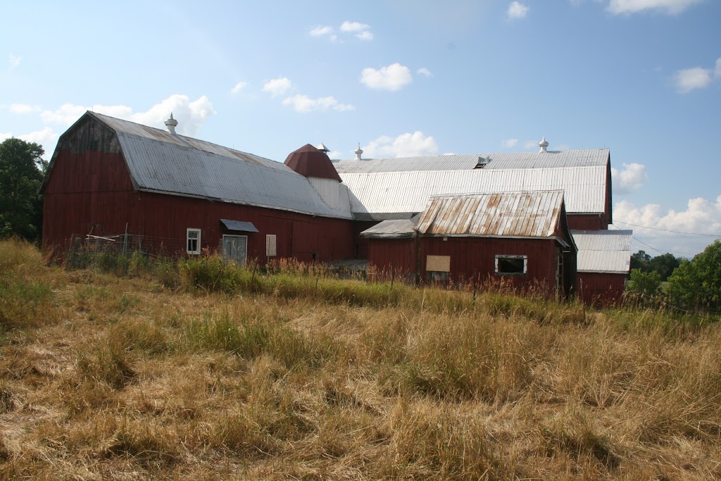 Maple Hill Urban Farm | 200 Moodie Dr, Nepean, ON K2H 8K6, Canada | Phone: (613) 828-2987