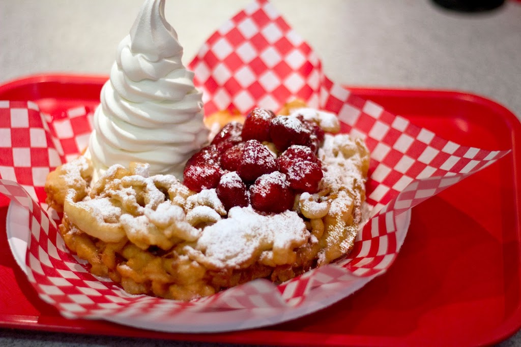 Kikis Funnel Cakes FUN Fair Food Truck Seasonally Opened Spring | 89 Balsam St, Collingwood, ON L9Y 3Y6, Canada | Phone: (647) 287-5022