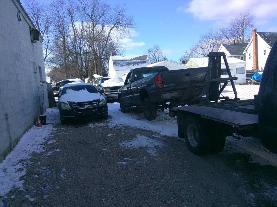 Buffalo Junk Cars | 420 Fletcher St, Tonawanda, NY 14150, USA | Phone: (716) 578-2266