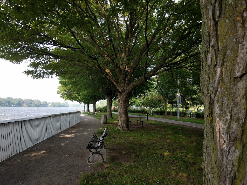 Parc Vitré | 775 Rue Saint Jean Baptiste, Terrebonne, QC J6W 1B5, Canada