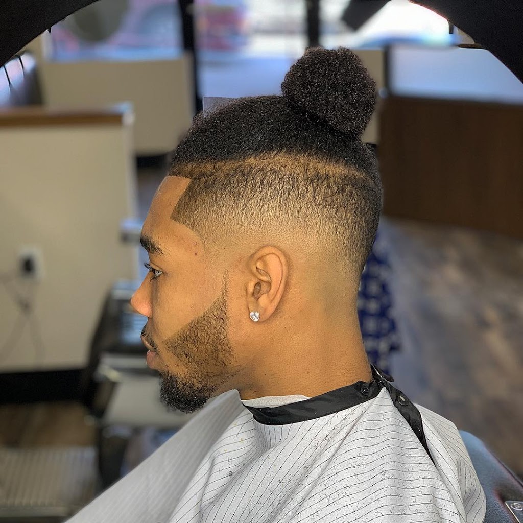 AmoriCuts | 688 Concession St, Hamilton, ON L8V 4T1, Canada | Phone: (905) 388-3000