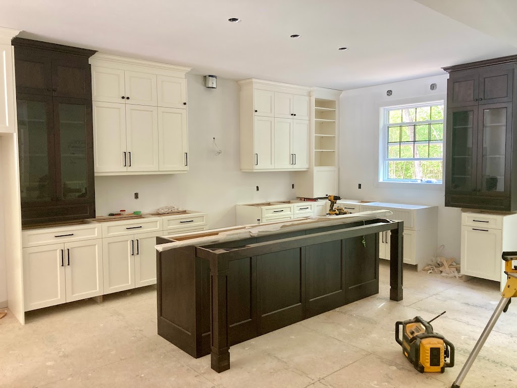 McCully Cabinets | 127 Milligan Ln, Napanee, ON K7R 3Z4, Canada | Phone: (613) 354-2266