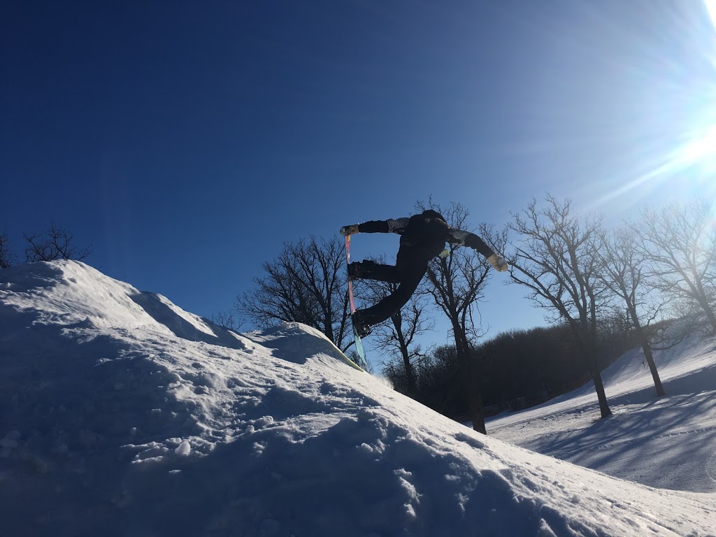 Stony Mountain Ski Area | 11016 E Sellars Hill Road, Stony Mountain, MB R0C 3A0, Canada | Phone: (204) 344-5977