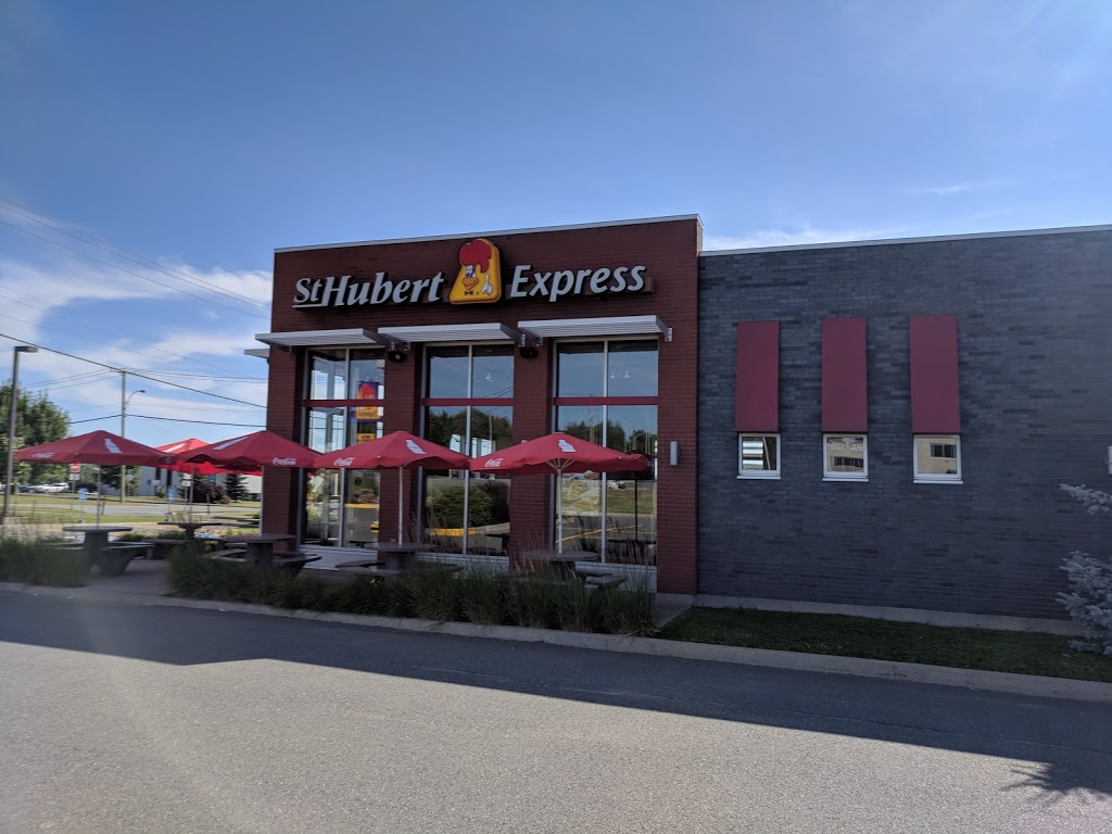 St-Hubert Express | 655 Route Cameron, Sainte-Marie, QC G6E 3V7, Canada | Phone: (418) 386-2444