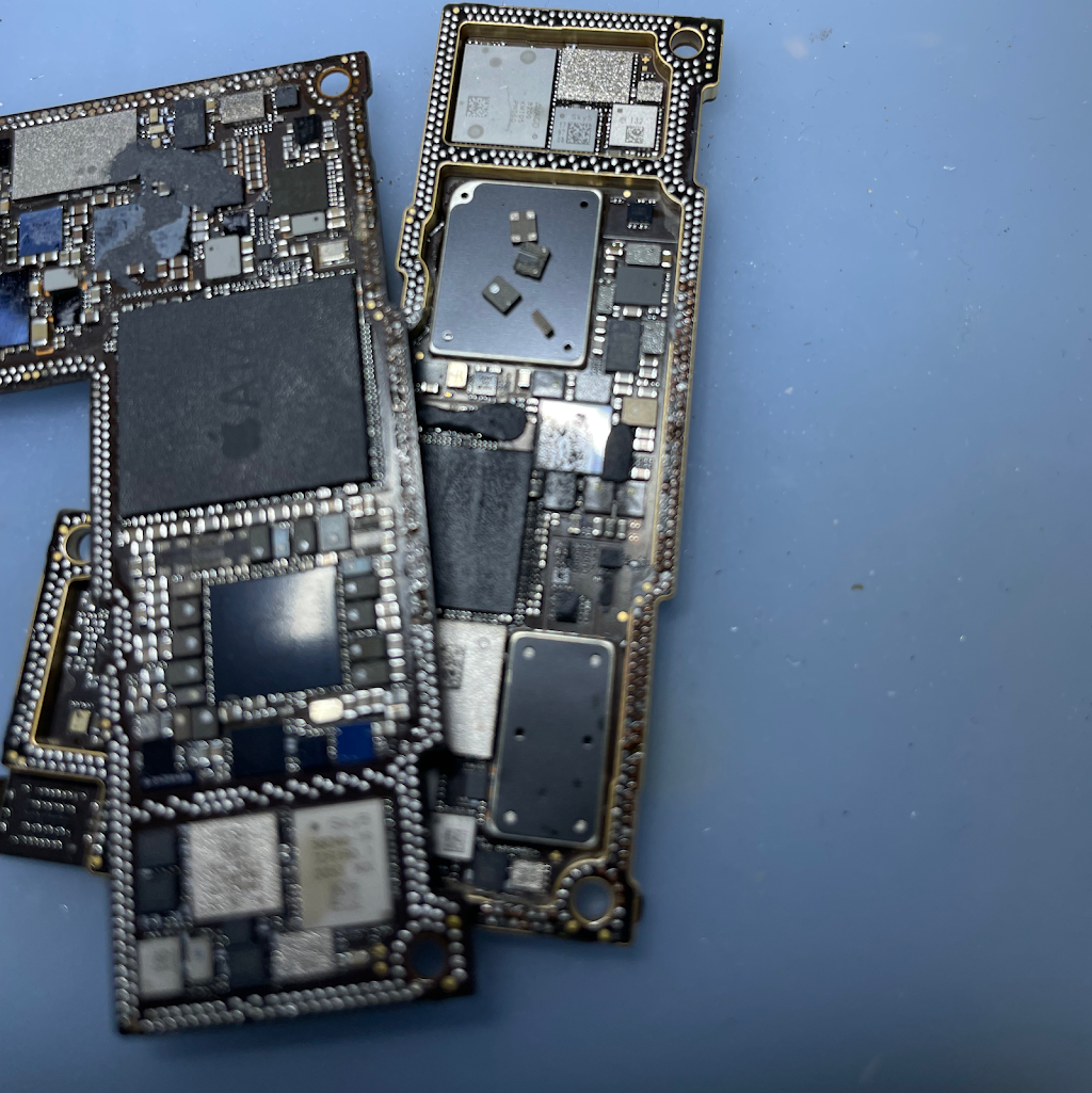 Chilliwack Phone Master Repair Service | 45503 Concord Ave, Chilliwack, BC V2R 2N7, Canada | Phone: (604) 791-1510