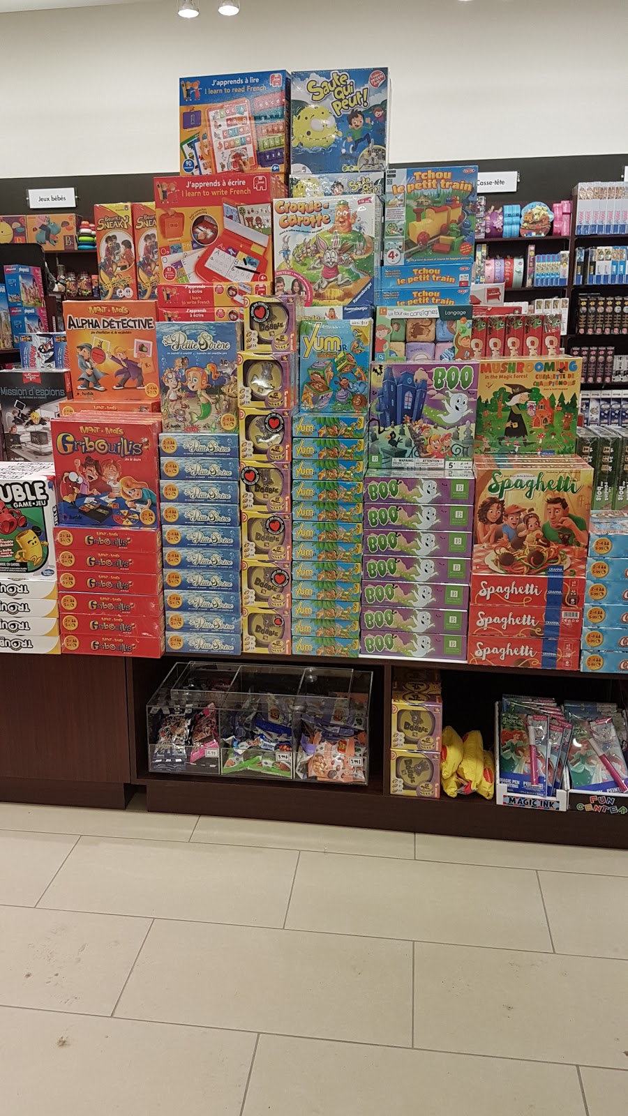 Renaud-Bray | 8540 Boulevard Lacroix, Saint-Georges, QC G5Y 2B5, Canada | Phone: (418) 227-3182