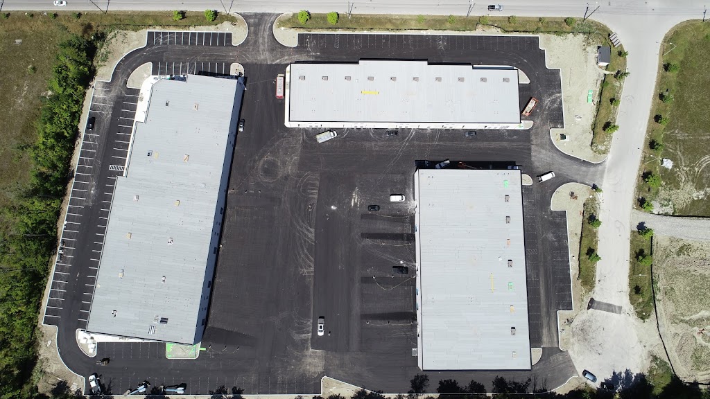 Roofco | 164 Innisfil St #97-99, Barrie, ON L4N 3E7, Canada | Phone: (705) 725-1010