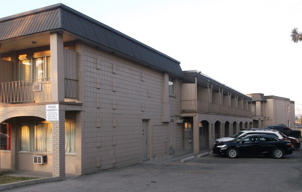 Ramada Limited Calgary Northwest | 2363 Banff Trail NW, Calgary, AB T2M 4L2, Canada | Phone: (403) 289-5571