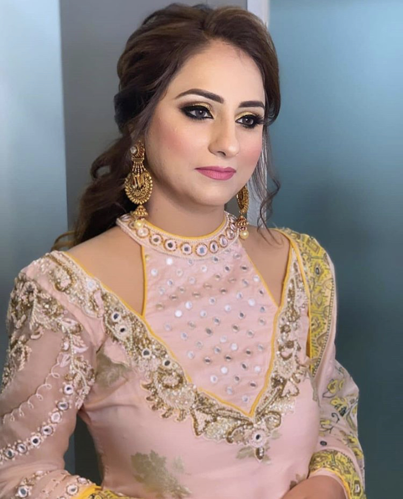 Beauty by Zee | 31 Rutgers Bay, Winnipeg, MB R3T 3C9, Canada | Phone: (431) 998-0532