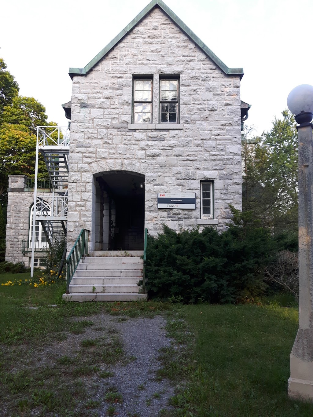 Correctional Service Canada | 440 King St W, Kingston, ON K7L 4Y8, Canada | Phone: (613) 536-4527