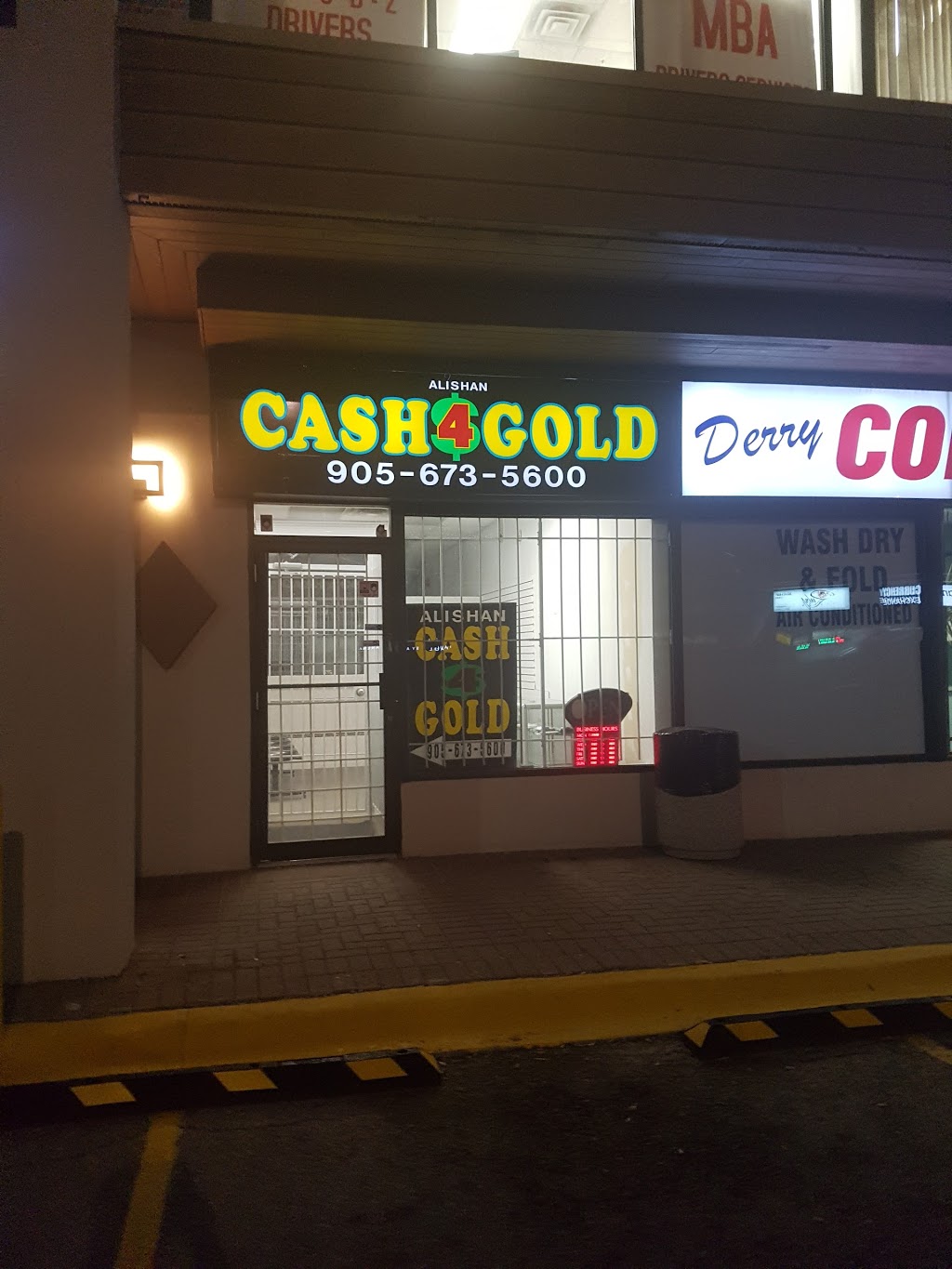 Alishan Cash 4 Gold | 3427 Derry Rd E, Mississauga, ON L4T 1A8, Canada | Phone: (905) 673-5600