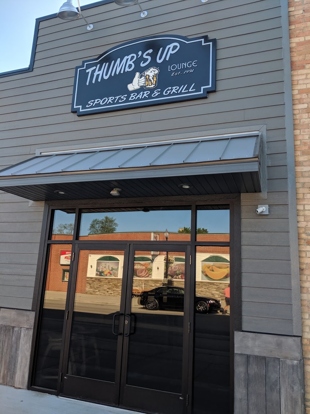 Thumbs Up Sports Bar and Grill | 73 S Howard Ave, Croswell, MI 48422, USA | Phone: (810) 679-2220