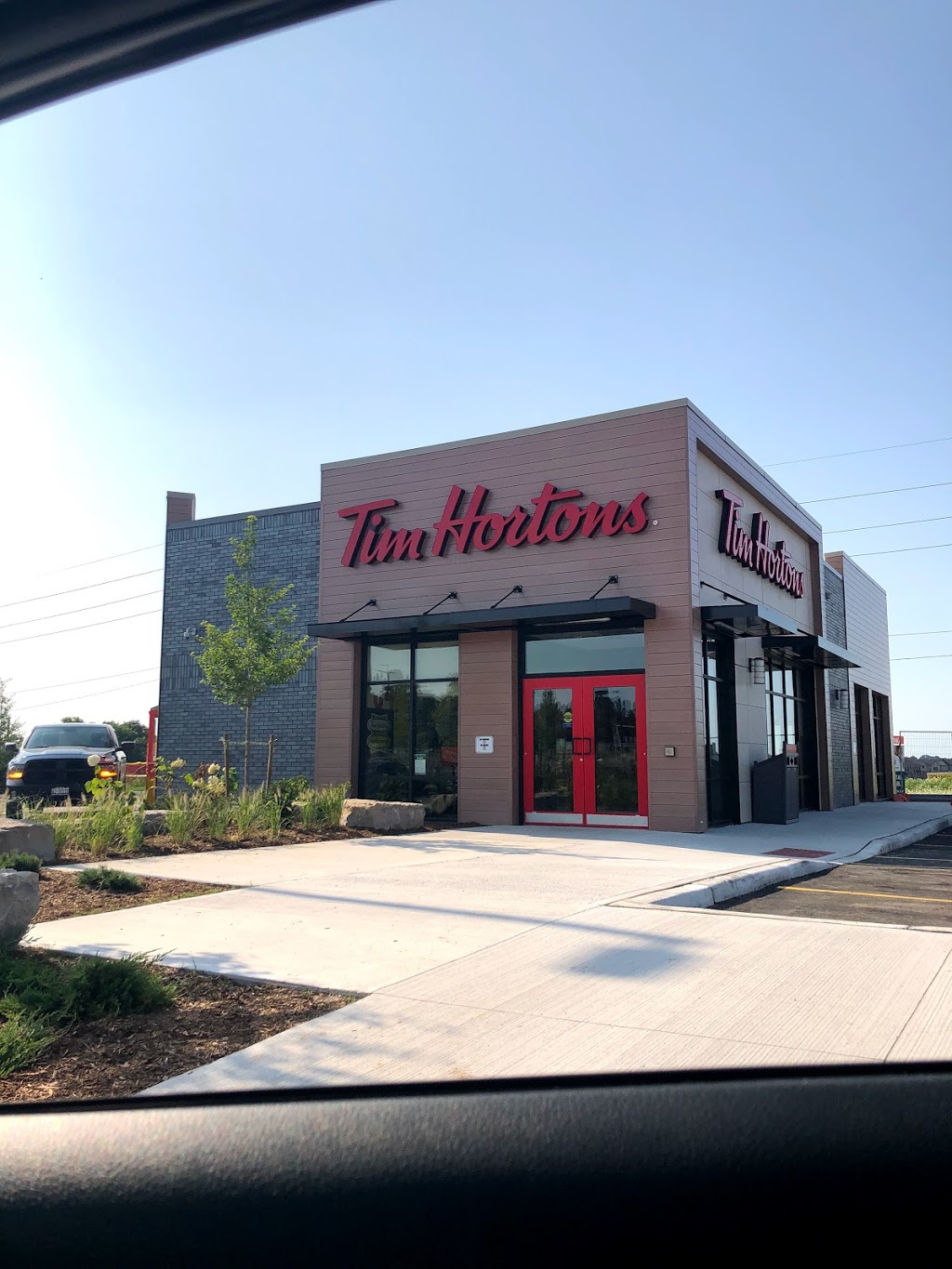 Tim Hortons | 1919 Oxford St W, London, ON N6K 4N9, Canada | Phone: (519) 472-2333