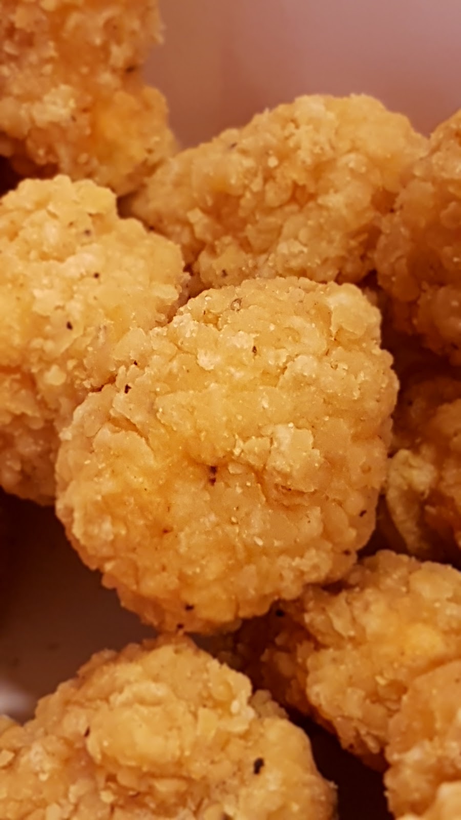 KFC | 1330 McPhillips St, Winnipeg, MB R2X 2M1, Canada | Phone: (204) 987-8203