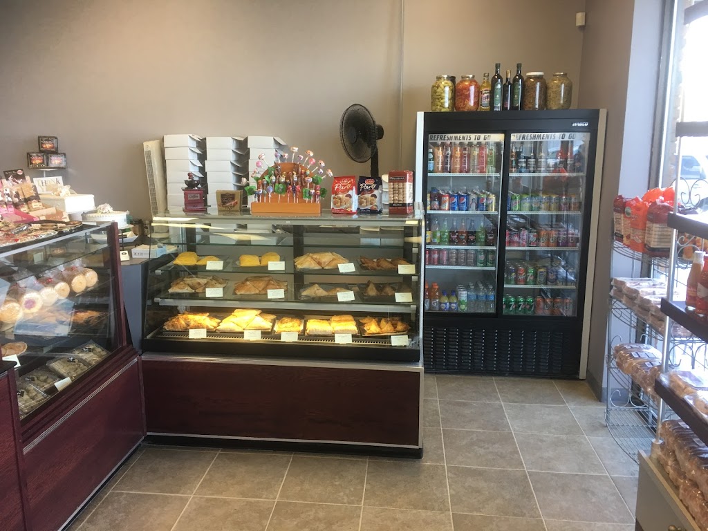 ESM Fine Cakes & Pastries | 9261 34 Ave NW #19, Edmonton, AB T6E 5T5, Canada | Phone: (780) 477-3987
