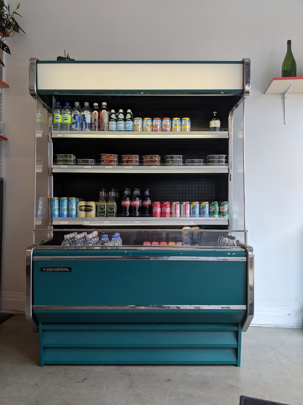 Hawk & Chick | 1426 Dundas St W, Toronto, ON M6J 1Y5, Canada