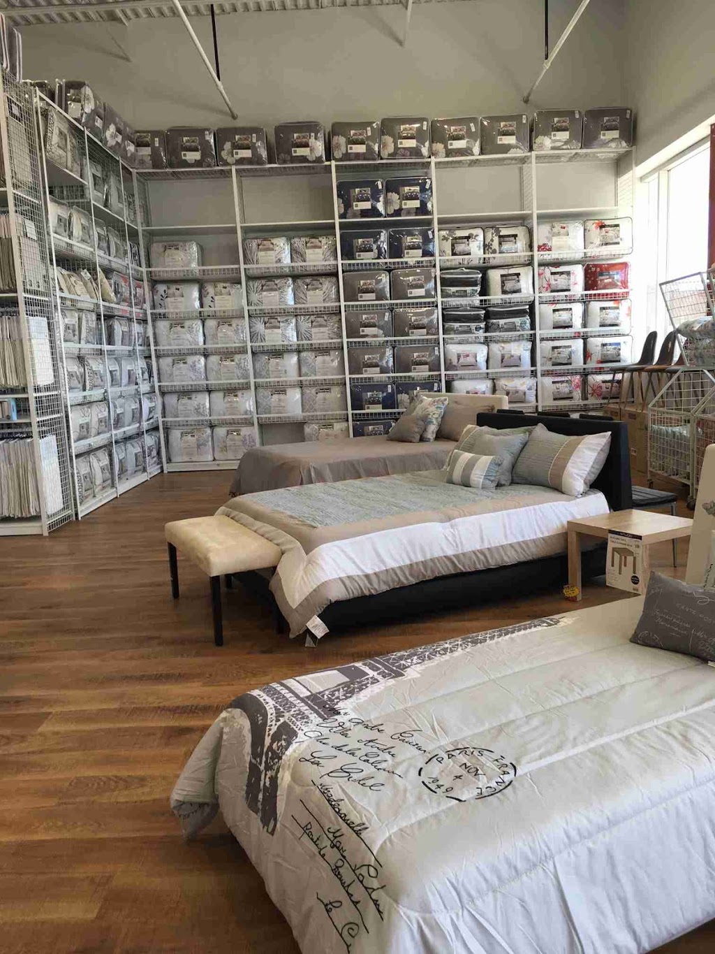 Oxford Mills Factory Outlet | 425 Hespeler Rd Unit 1C, Cambridge, ON N1R 6J2, Canada | Phone: (519) 622-5542