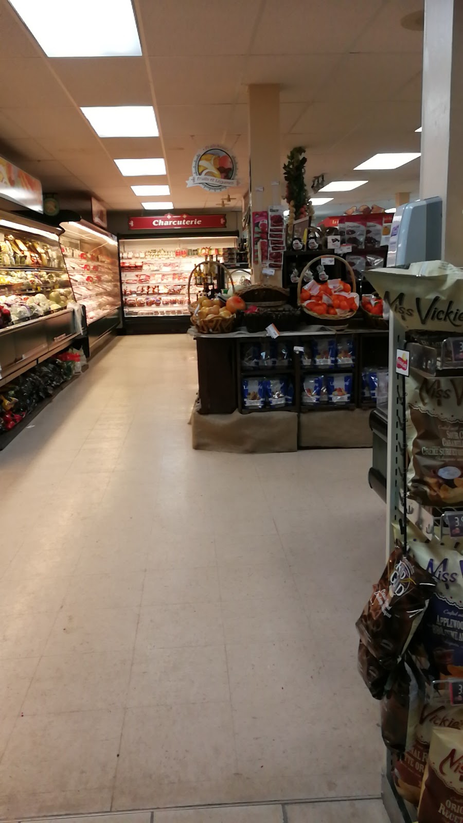 Marché Bonichoix Bon Conseil inc. | 621 Rue Notre Dame, Notre-Dame-du-Bon-Conseil, QC J0C 1A0, Canada | Phone: (819) 336-2711