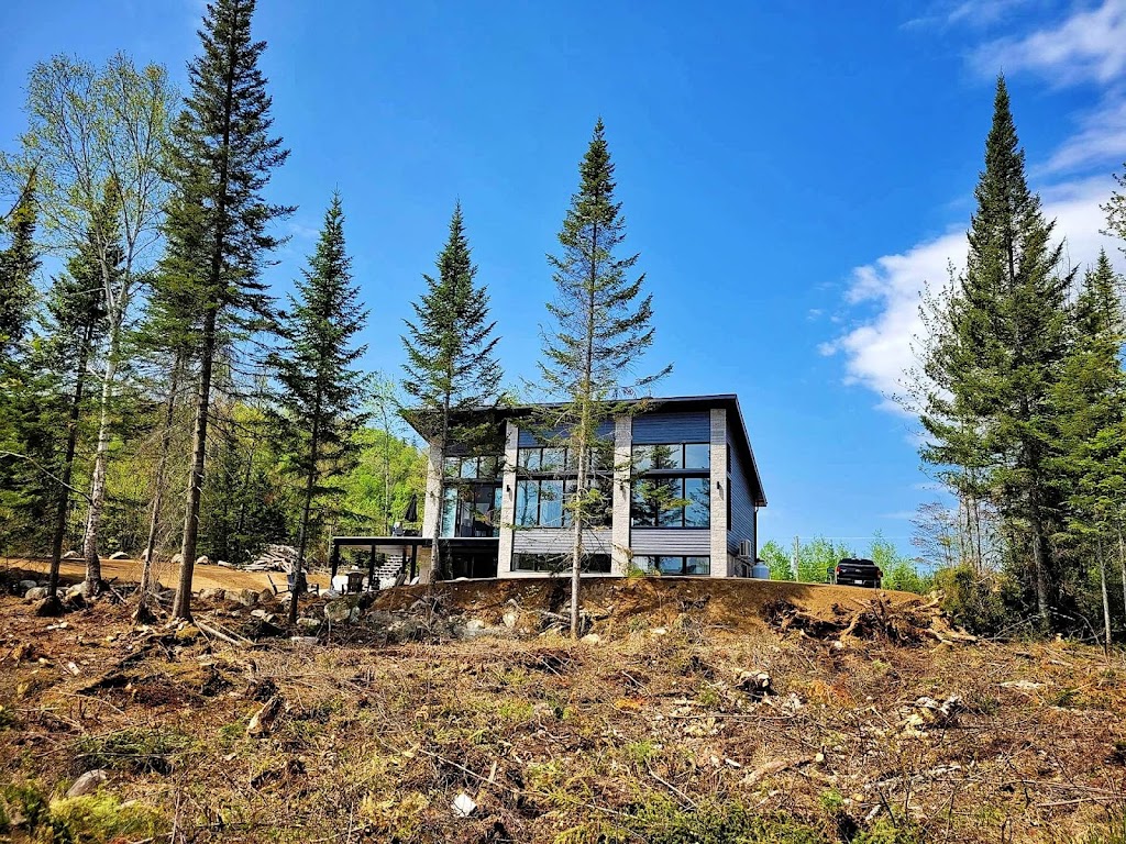 Chalet LIvresse des Sommets I | 571 Chem. du Qur du Cerf, Matawinie, QC J0K 2B0, Canada | Phone: (819) 740-6093