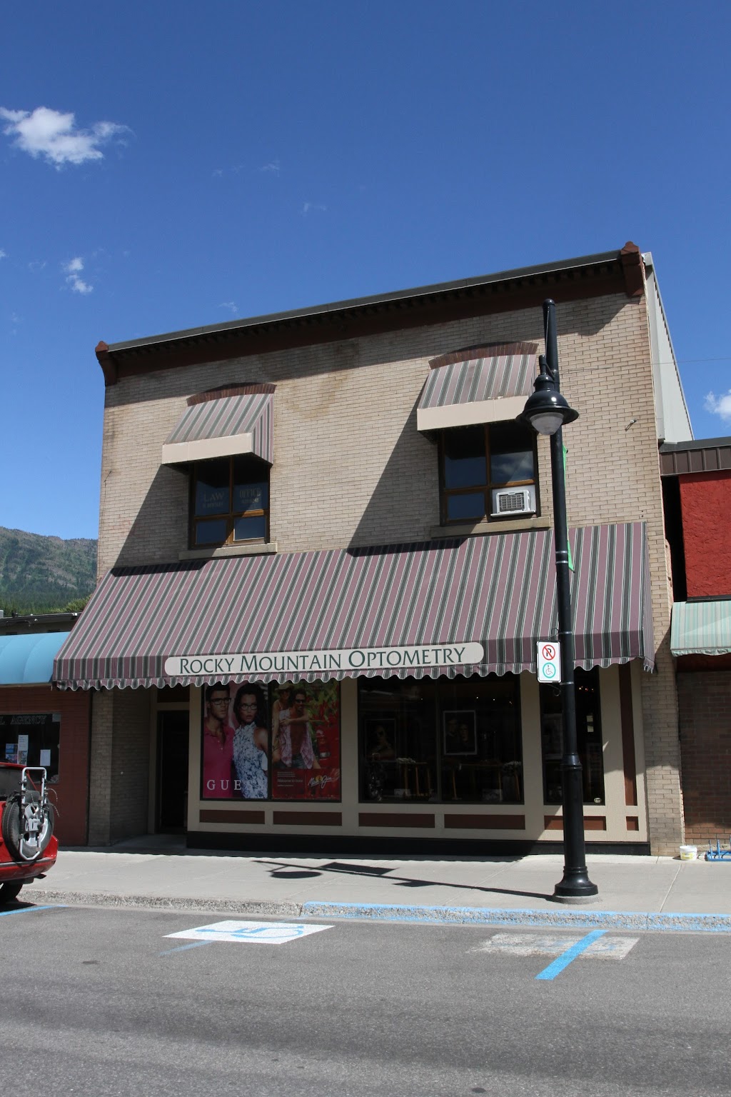Rocky Mountain Optometry | 642 2 Ave, Fernie, BC V0B 1M0, Canada | Phone: (250) 423-4467