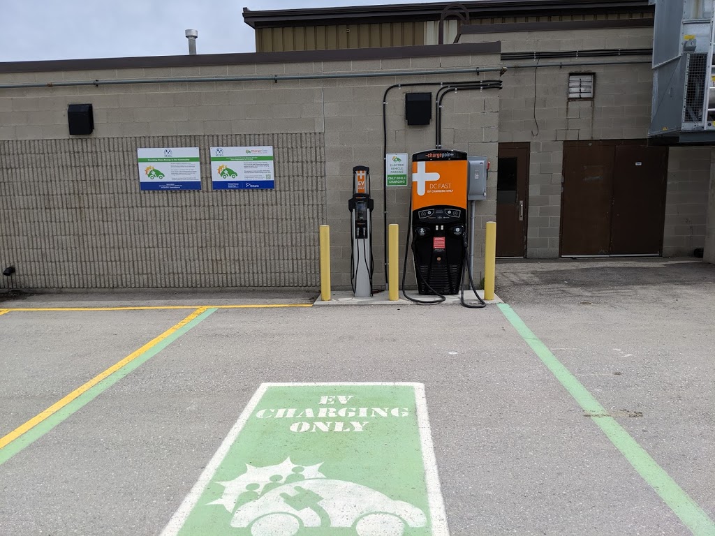 ChargePoint Charging Station | 2 Brown St S, Clifford, ON N0G 1M0, Canada | Phone: (888) 758-4389