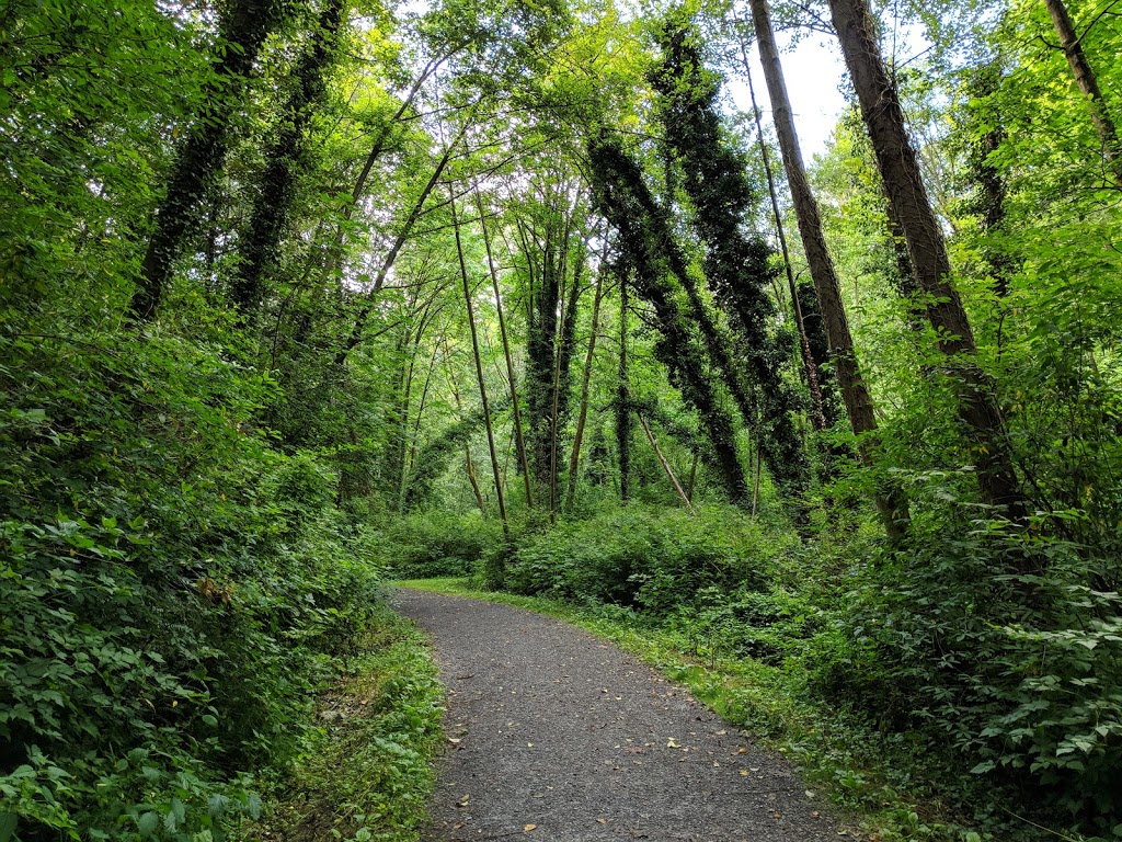 Glenbrook Ravine Trail | Glenbrook, Ravine Trail, New Westminster, BC V3L 5J5, Canada | Phone: (604) 521-3711