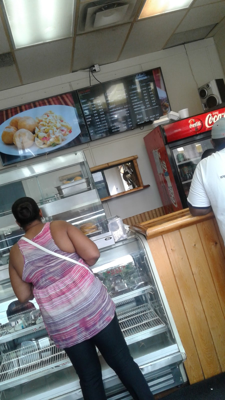 Willys Jerk | 3891 Keele St, North York, ON M3J 1N6, Canada | Phone: (416) 633-6781