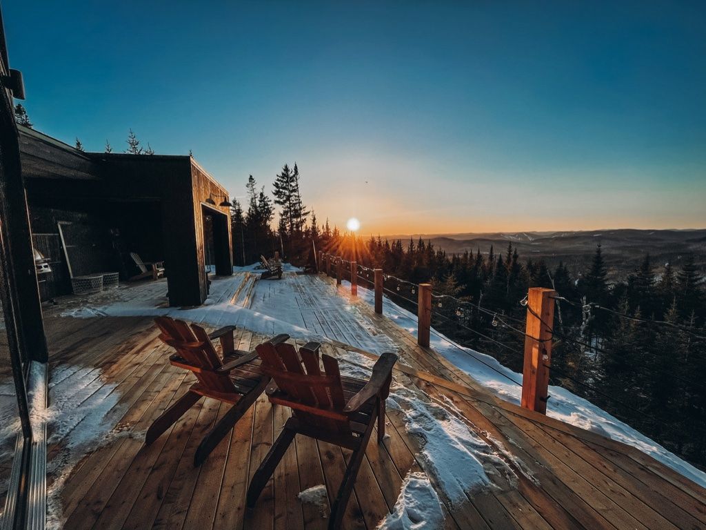 Le Cliff | 46 Chemin du Coyote, Lac-Beauport, QC G3B 0C9, Canada | Phone: (418) 473-7607