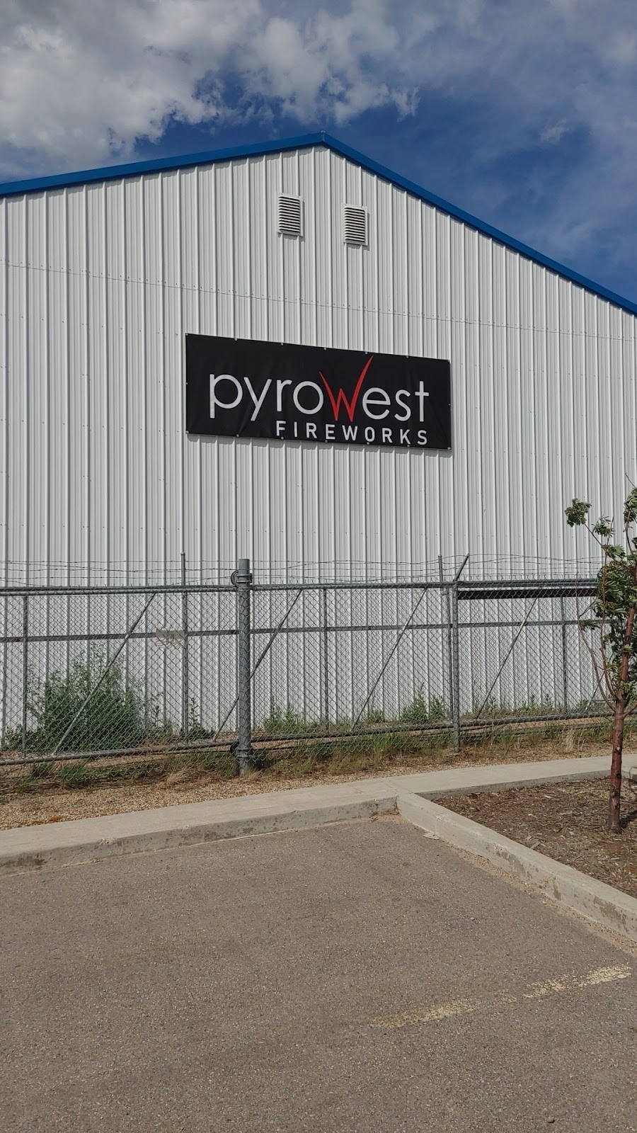 Pyrowest Fireworks Ltd. | 26656 111 Ave NW #112, Acheson, AB T7X 6E1, Canada | Phone: (780) 499-2075