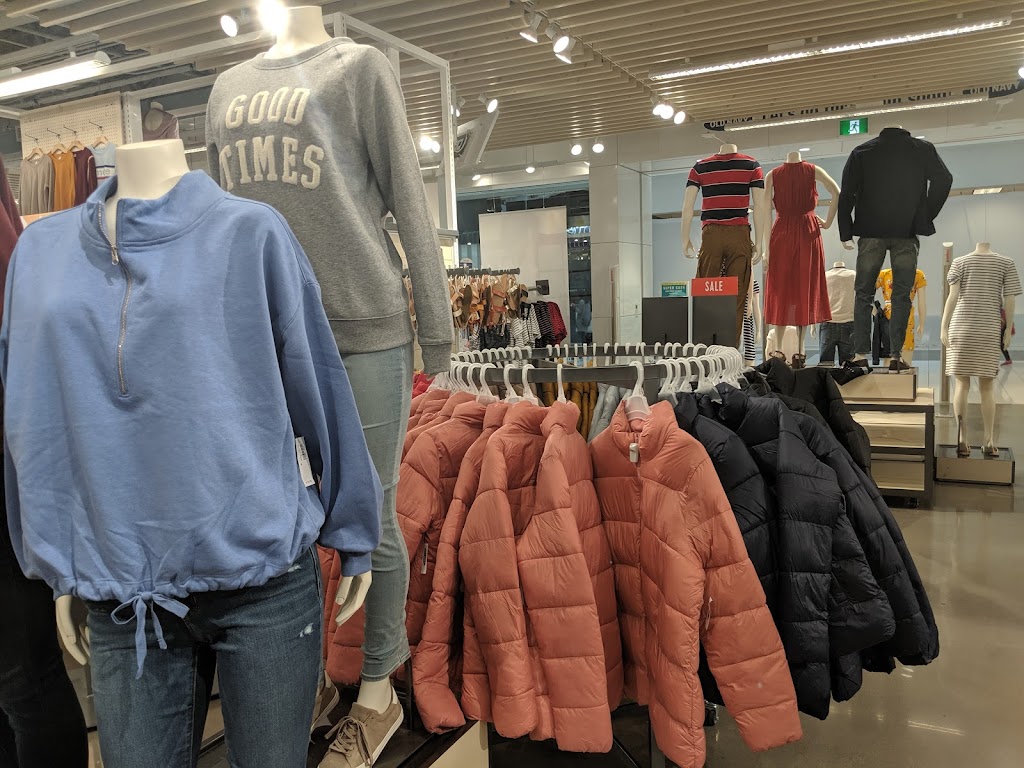 Old Navy Outlet | clothing store | 100 Anderson Rd SE Unit #79, Calgary, AB T2J 3V1, Canada | 5876205247 OR +1 587-620-5247