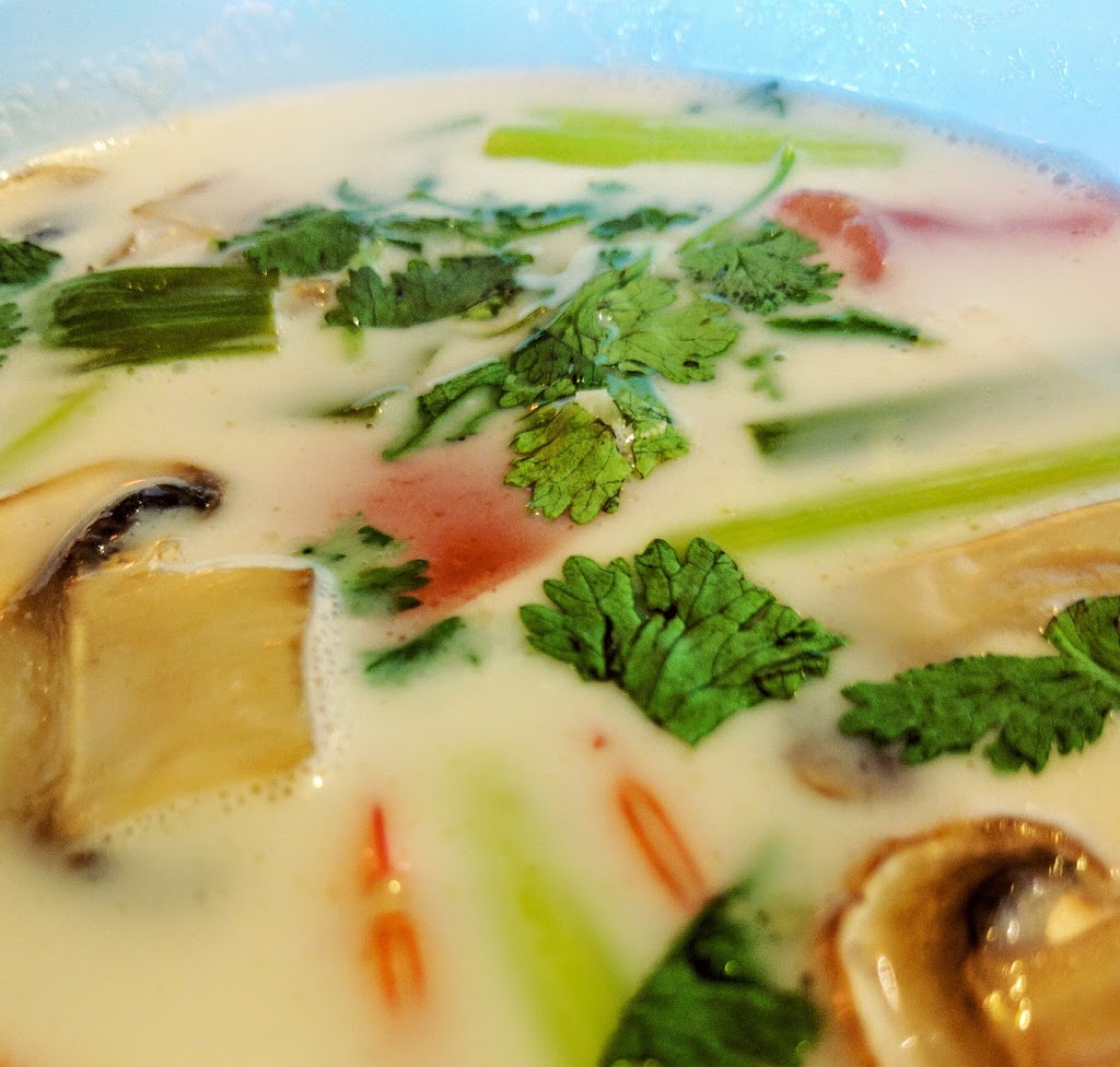 Cha Baa Thai Restaurant | 100 Ilsley Ave, Dartmouth, NS B3B 1L3, Canada | Phone: (902) 407-8899