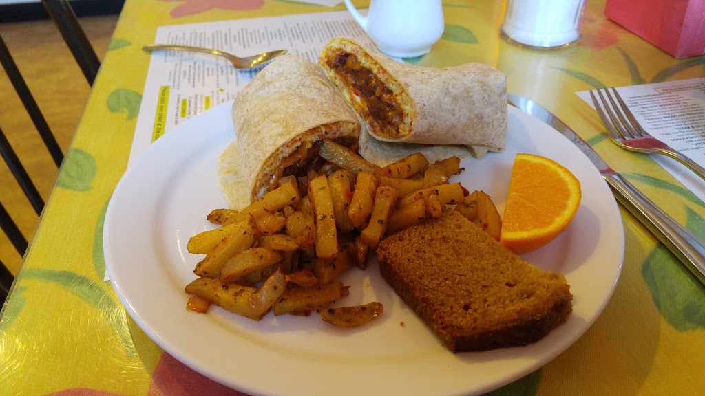 Mollys Bistro Bakery | 170 Bobcaygeon Rd, Minden, ON K0M 2K0, Canada | Phone: (705) 286-6988