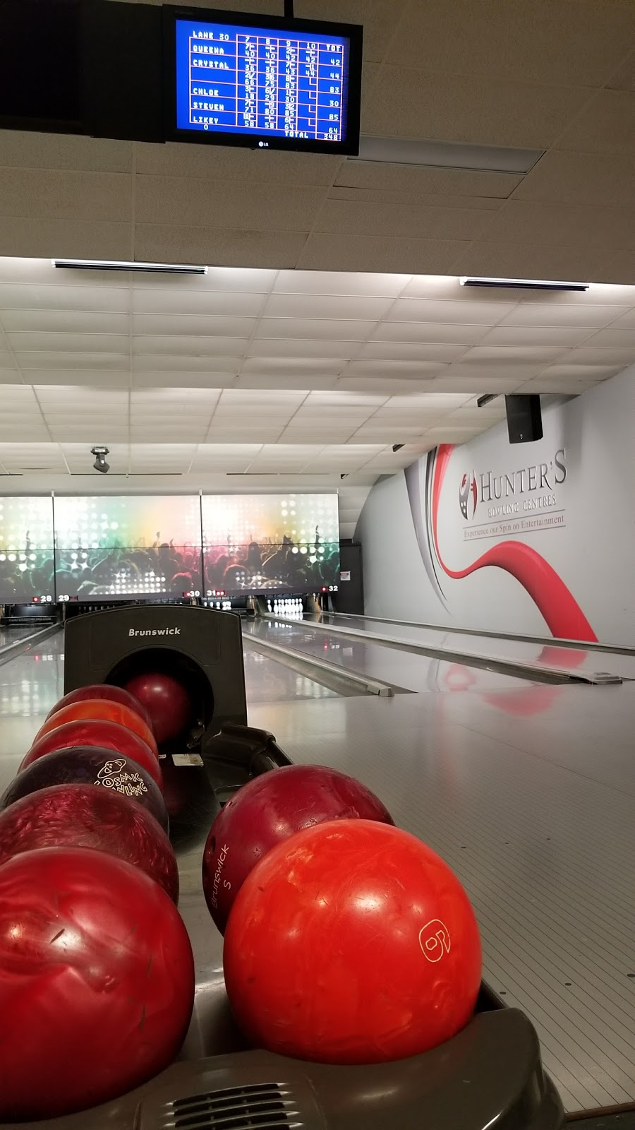 Hunters Eastview Bowl | 2929 Louise St E, Saskatoon, SK S7J 3L1, Canada | Phone: (306) 373-4333