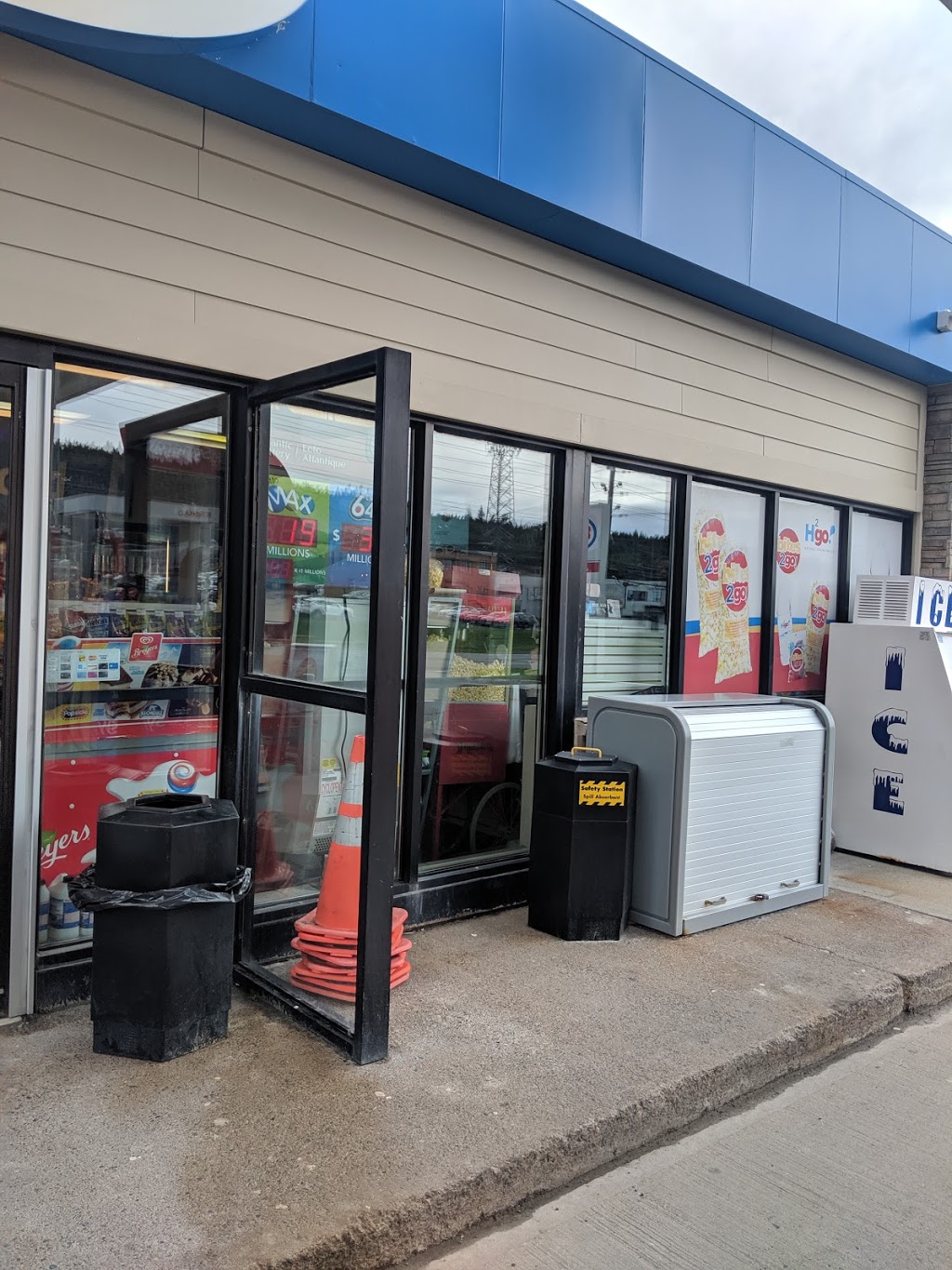 Esso | 249 Park Ave, Mount Pearl, NL A1N 1L5, Canada | Phone: (709) 364-7266