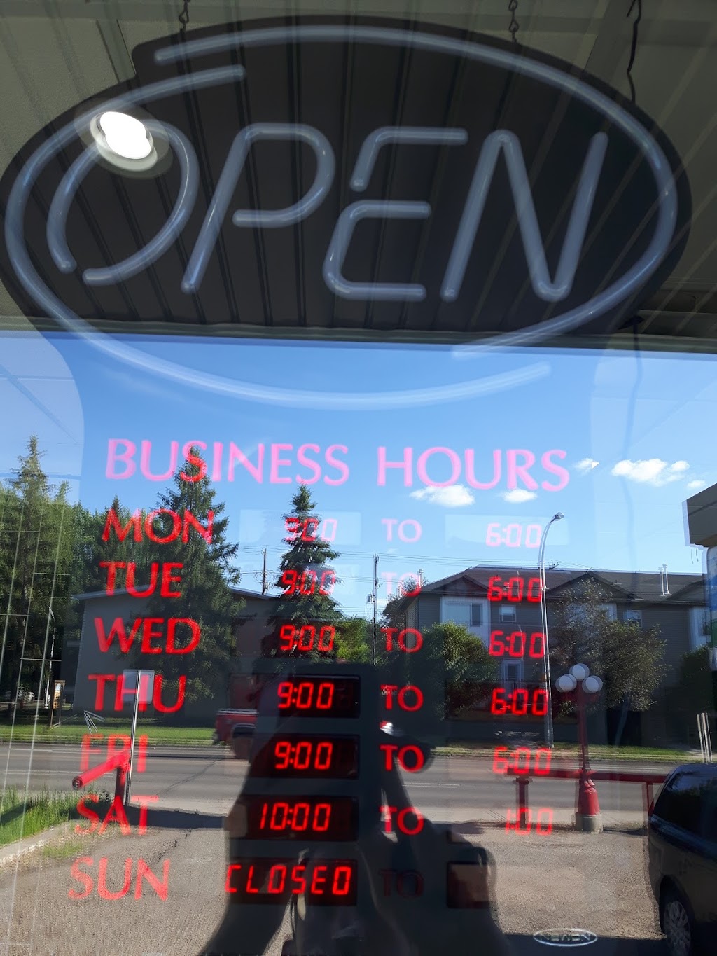 Medicine Place Walk-In Clinic & Pharmacy | 5809 118 Ave NW, Edmonton, AB T5W 1E5, Canada | Phone: (780) 784-3282