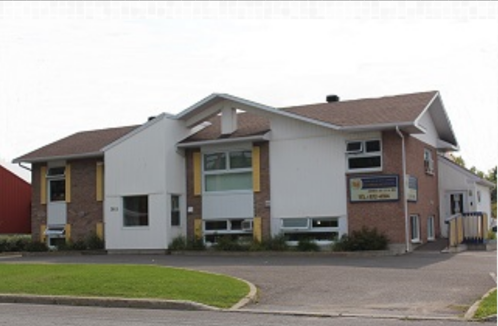 Centre De La Petite Enfance Au Caroussel Enfantin Inc | 2015, rue Saint-Jean-Baptiste, LAncienne-Lorette, QC G2E 1R6, Canada | Phone: (418) 872-4914