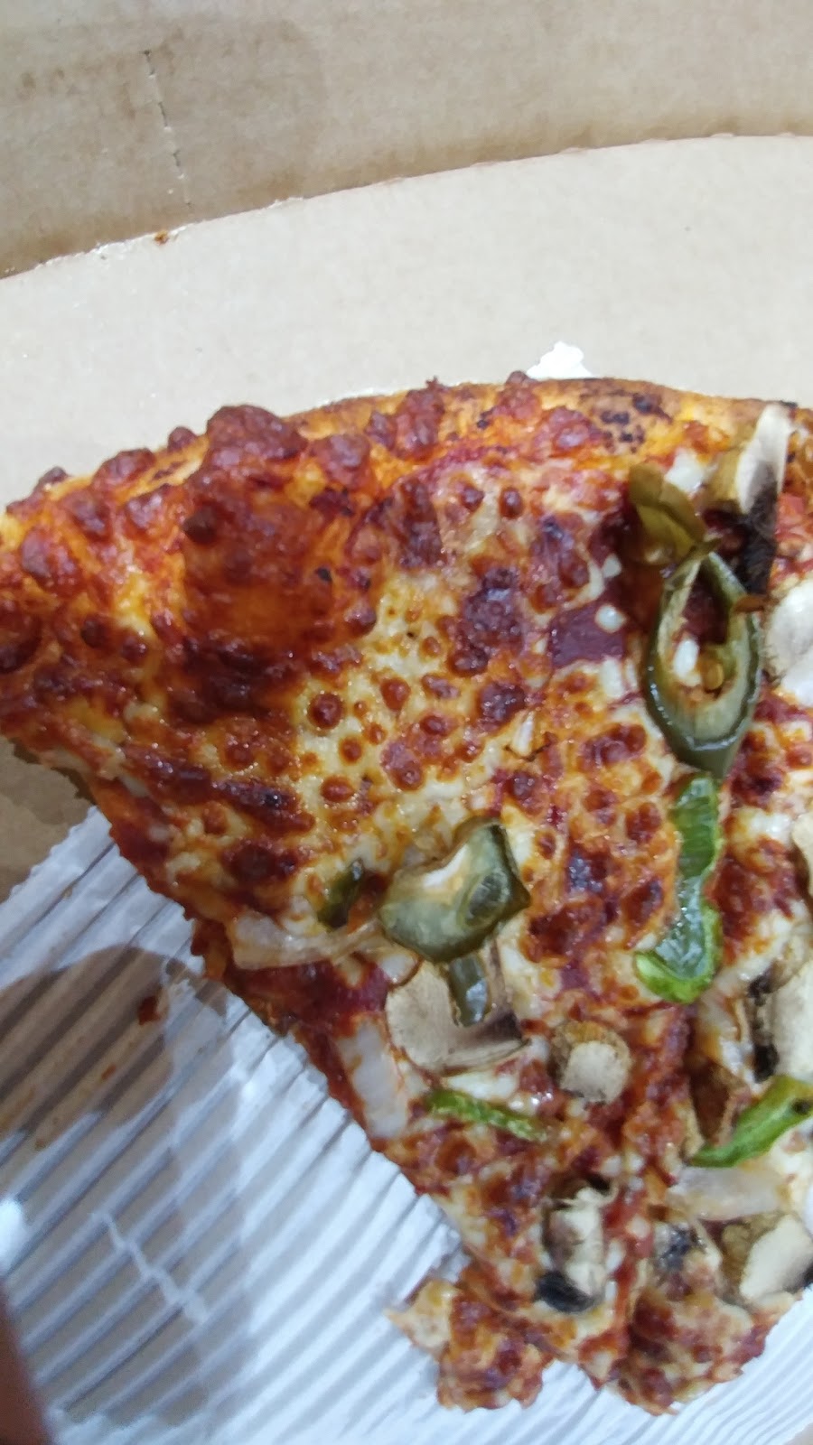 Dominos Meadowvale | 6750 Winston Churchill Blvd, Mississauga, ON L5N 4C4, Canada | Phone: (905) 824-0300