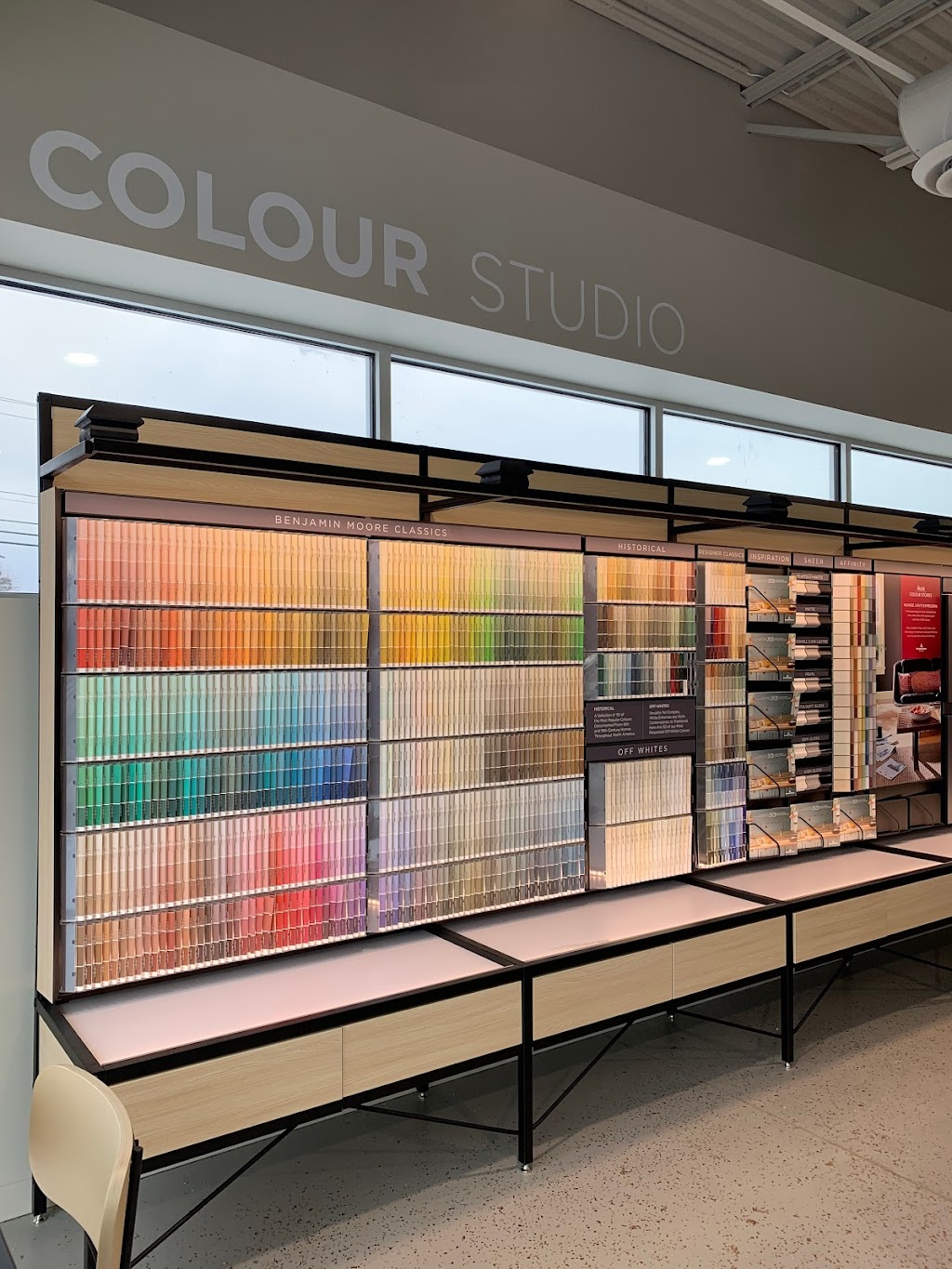 Guelph Paint & Wallpaper- Benjamin Moore | 561 York Rd Units 1 & 2, Guelph, ON N1E 3J3, Canada | Phone: (519) 780-2555