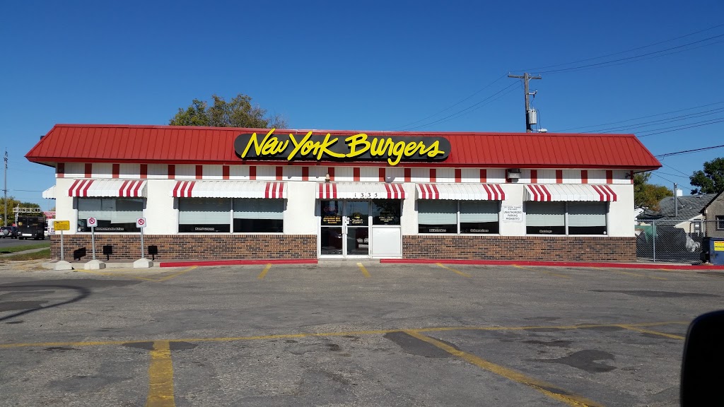 New York Burgers | 1335 Notre Dame Ave, Winnipeg, MB R3E 0P5, Canada | Phone: (204) 772-0965