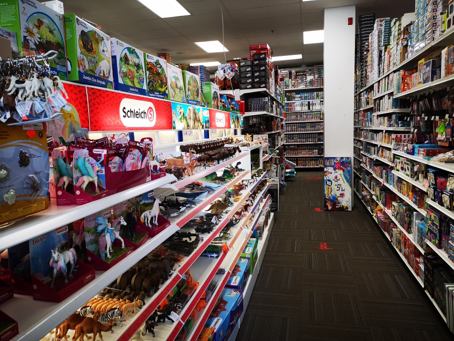 Atlas Jouets | 32 Bd Pie-IX, Granby, QC J2G 9G9, Canada | Phone: (450) 777-4039