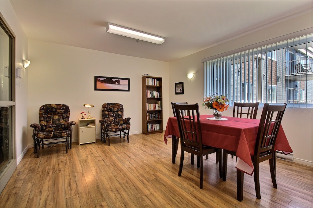 Residences Labrie | 465 Av. Chapleau, Saint-Pascal, QC G0L 3Y0, Canada | Phone: (418) 492-7922