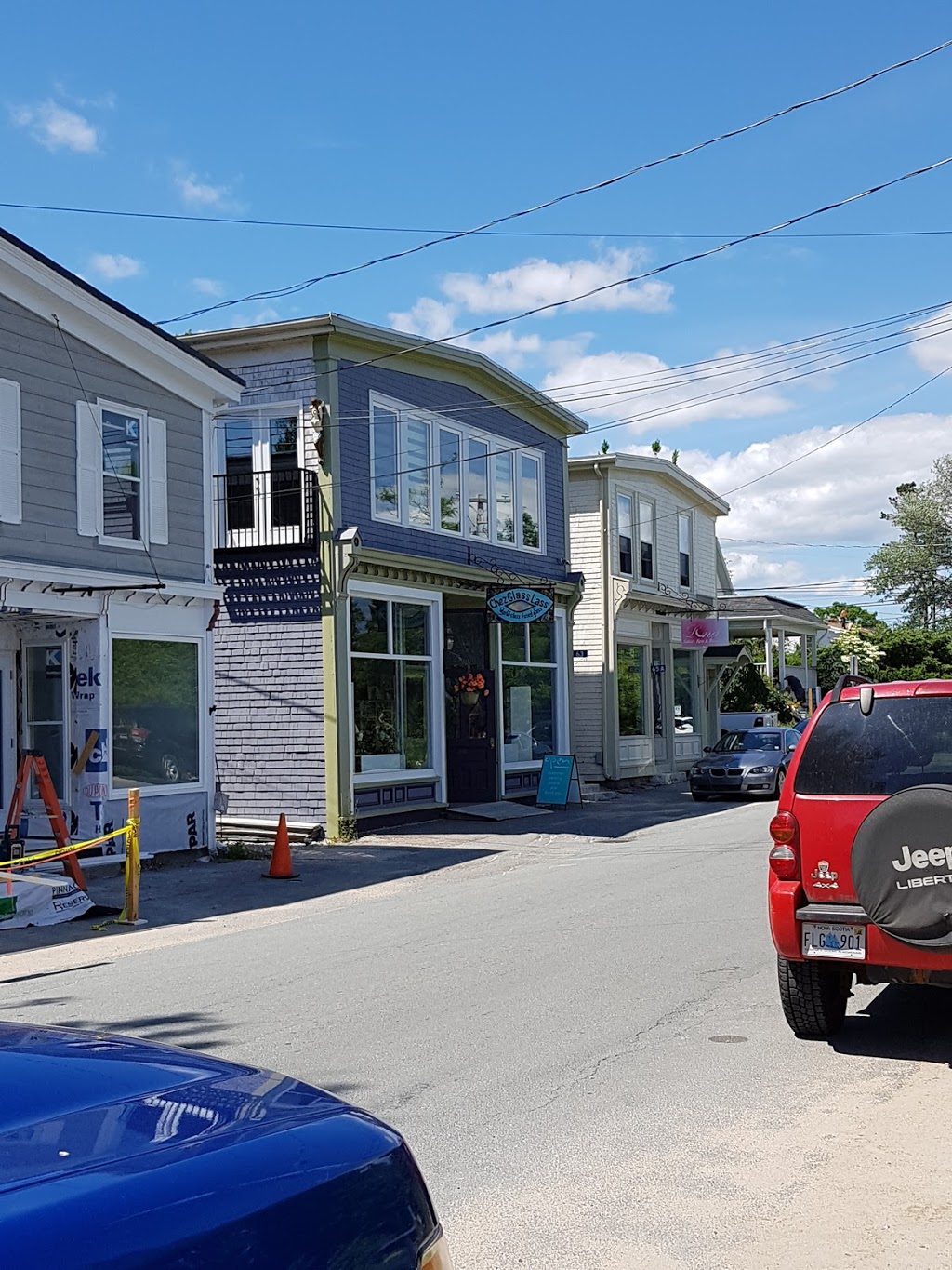 Chez Glass Lass | 63 Duke St, Chester, NS B0J 1J0, Canada | Phone: (902) 275-5545