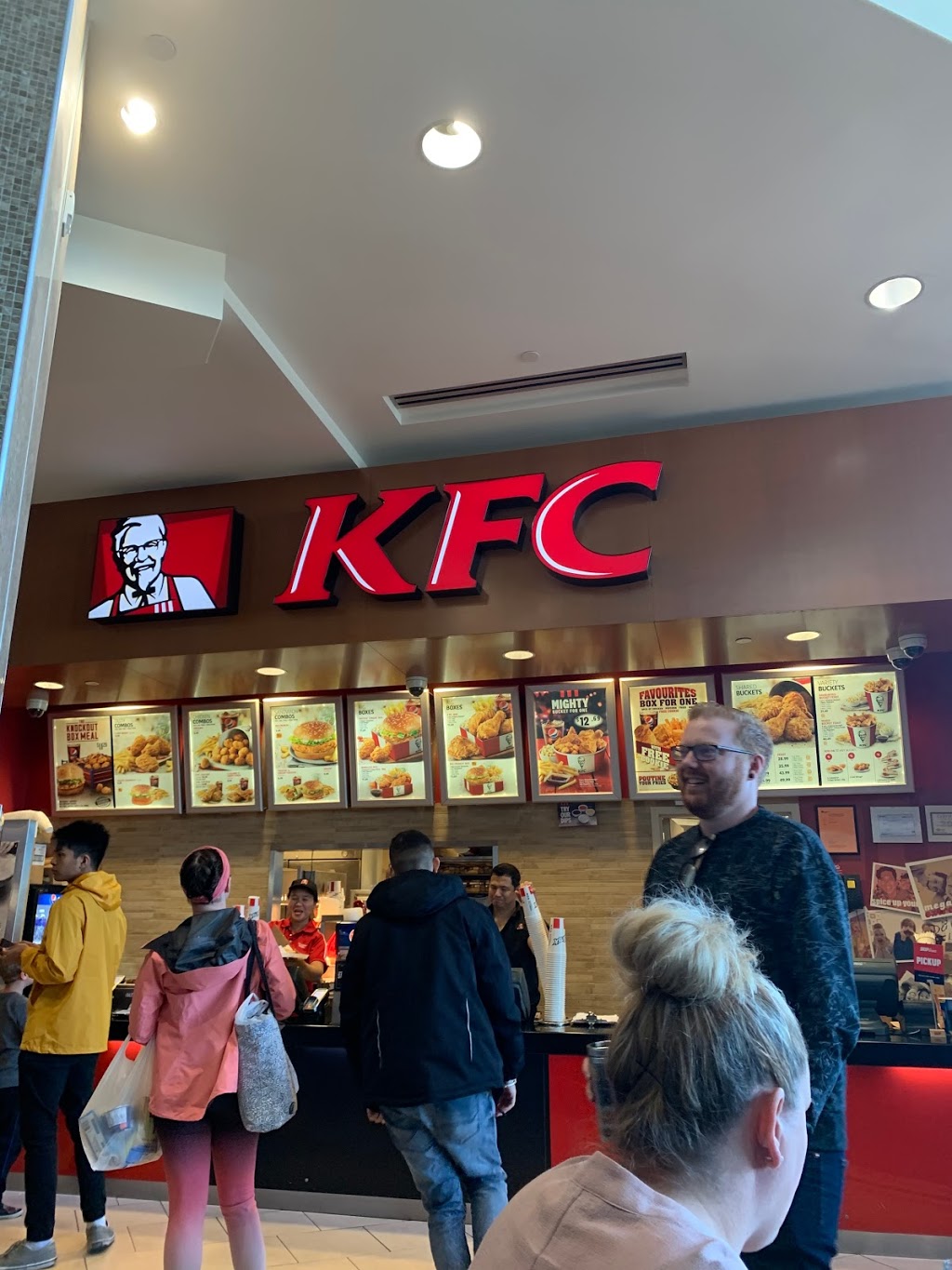 KFC | 12408 111 Ave NW, Edmonton, AB T5M 2N6, Canada | Phone: (780) 448-3860