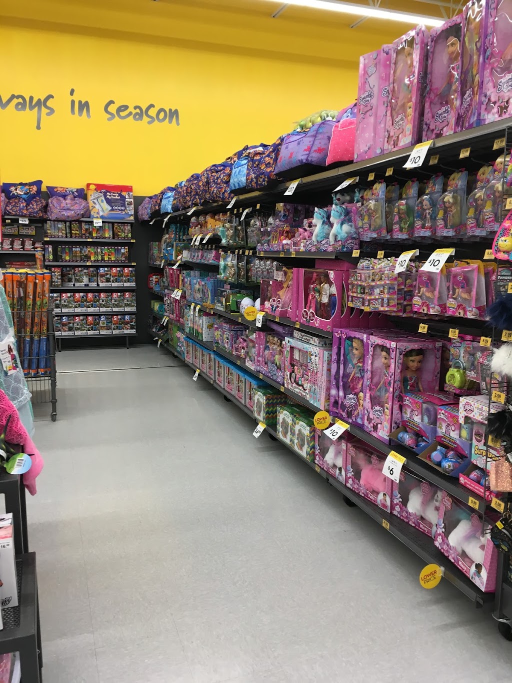 Giant Tiger | 2325 Preston Ave S, Saskatoon, SK S7J 2G2, Canada | Phone: (306) 664-2255