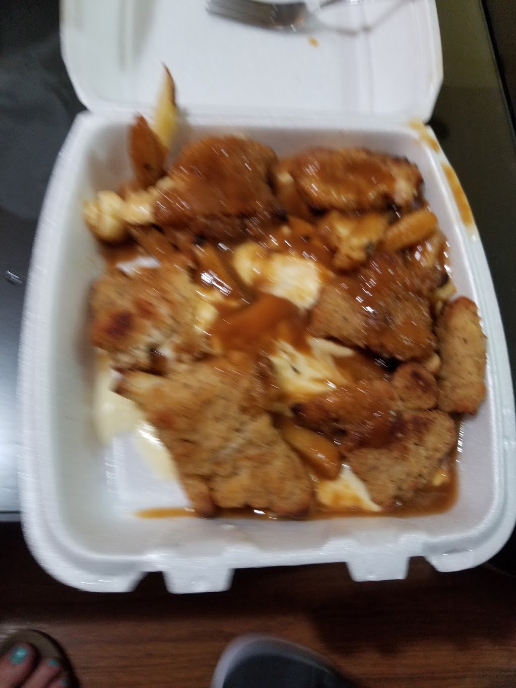 Big Daddys Pizza, BBQ & Poutine | 22709 Lougheed Hwy, Maple Ridge, BC V2X 2V5, Canada | Phone: (604) 467-6666