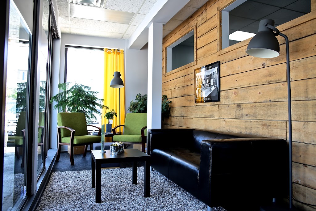 Pilates Nathalie Cadotte | 3852 Boulevard Sainte-Rose, Laval, QC H7P 1C4, Canada | Phone: (450) 937-8887