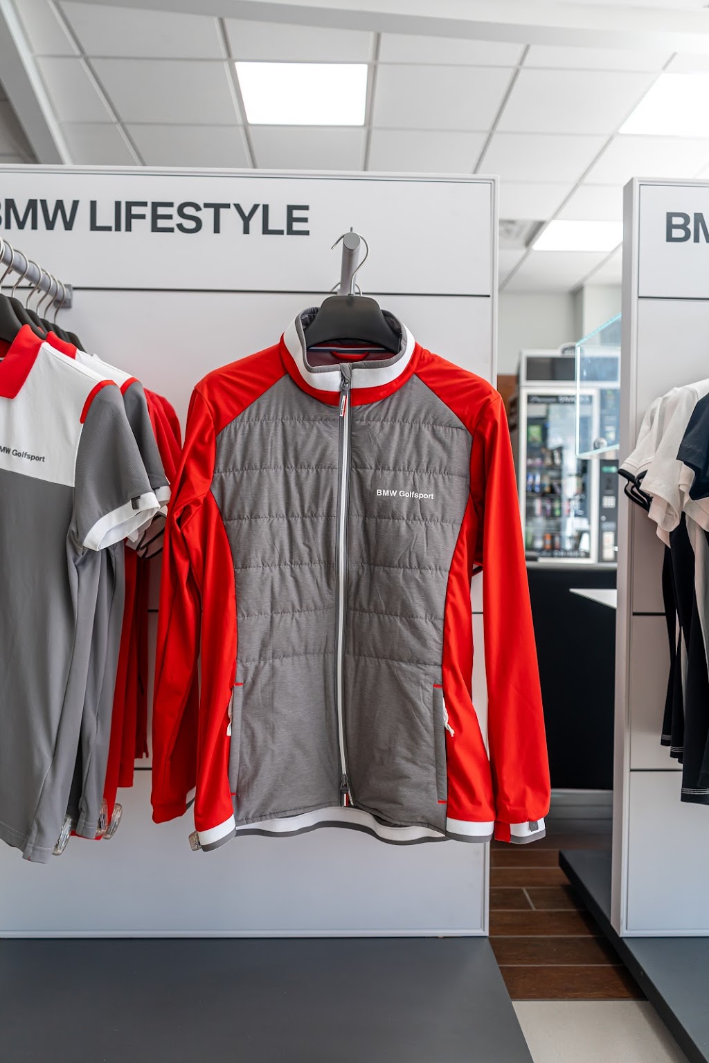 Budds BMW Hamilton | 1471 Upper James St, Hamilton, ON L9B 1K2, Canada | Phone: (905) 387-7507