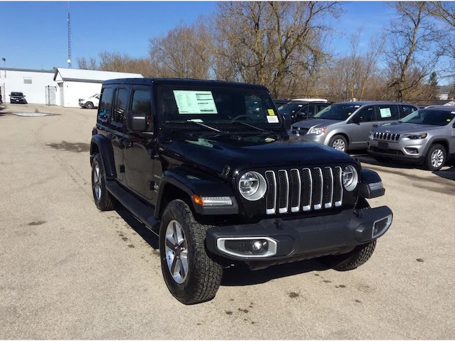 Arthur Chrysler Sales & Leasing | 1000 Main St N, Mount Forest, ON N0G 2L1, Canada | Phone: (519) 323-1981